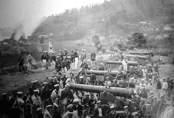 長州藩の攘夷決行後、フランス海軍に占領された前田砲台